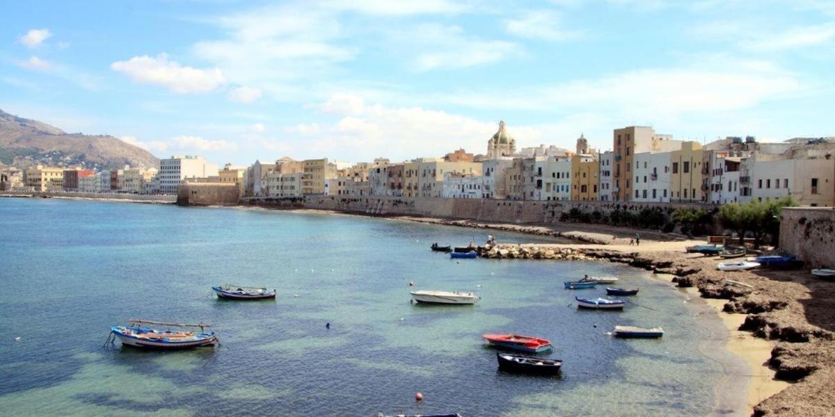 Casa Vacanze Ulisse Trapani Exteriör bild