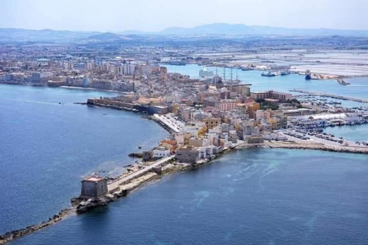 Casa Vacanze Ulisse Trapani Exteriör bild